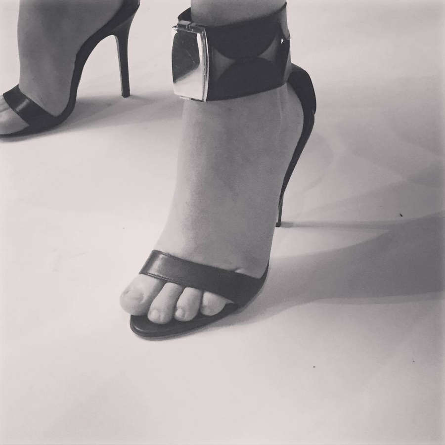 Vanessa Marano Feet