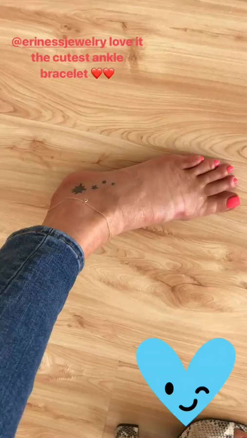 Caroline Stanbury Feet