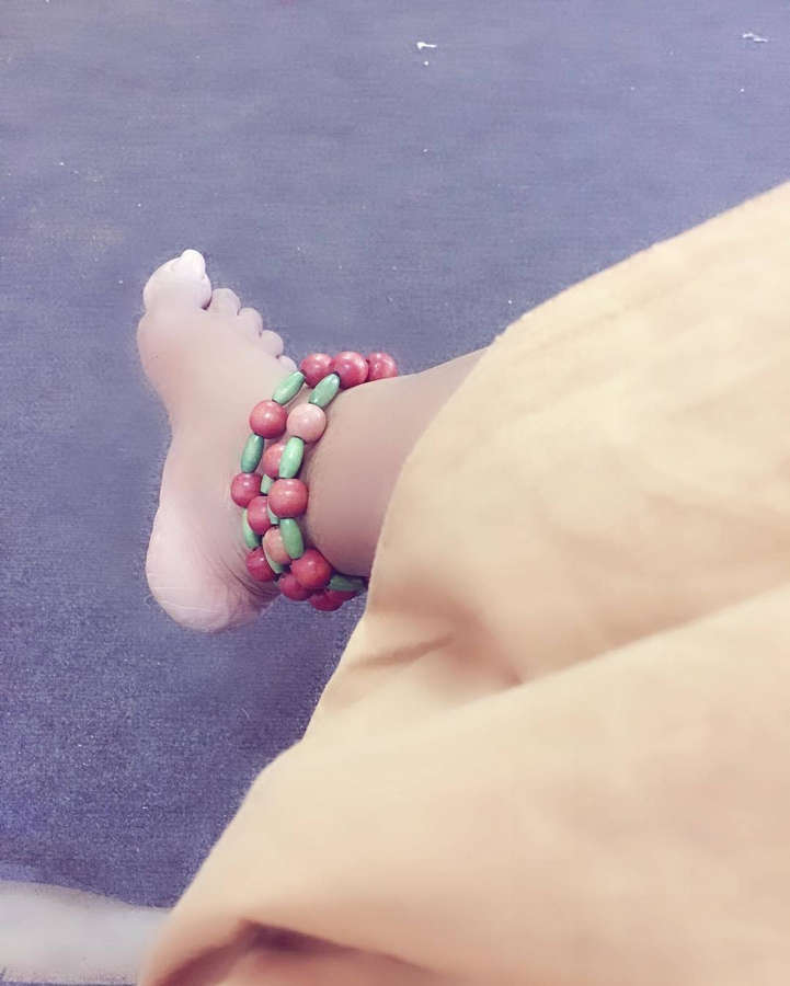 Gayathree Dias Feet