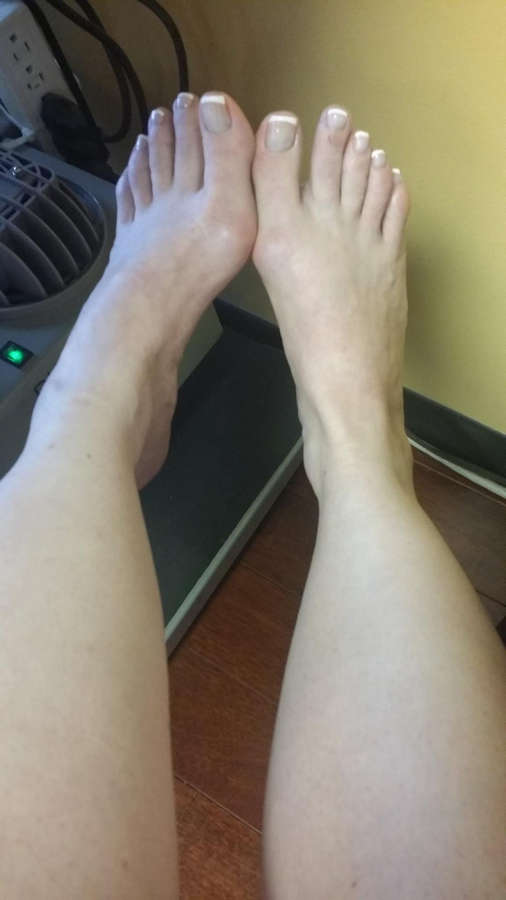 Pandora Jones Feet