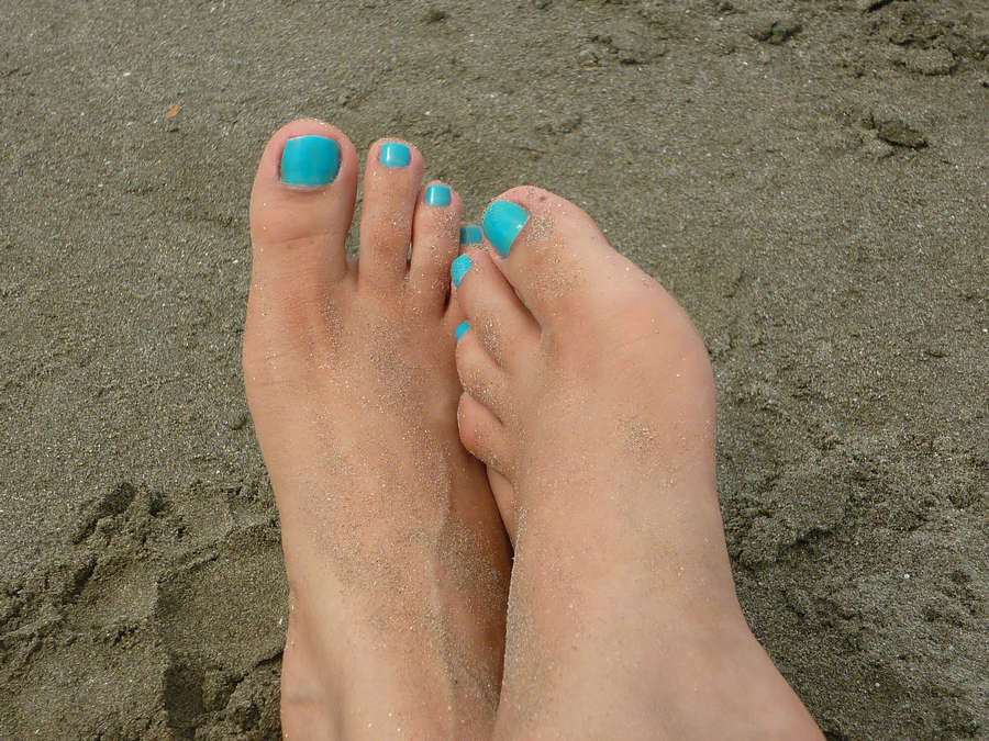 Martha Debayle Feet