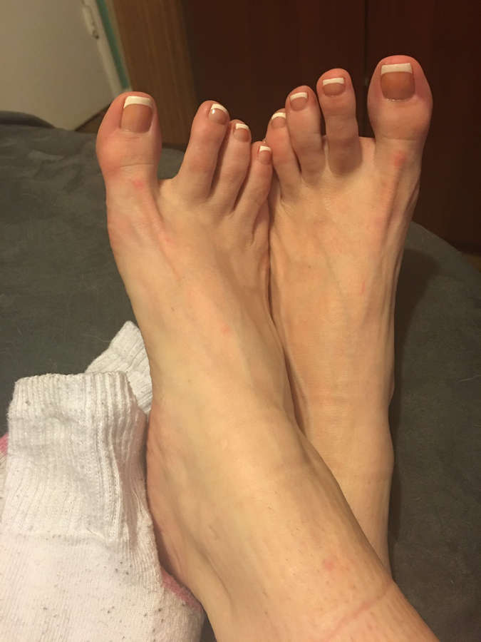 Amber Lily Feet