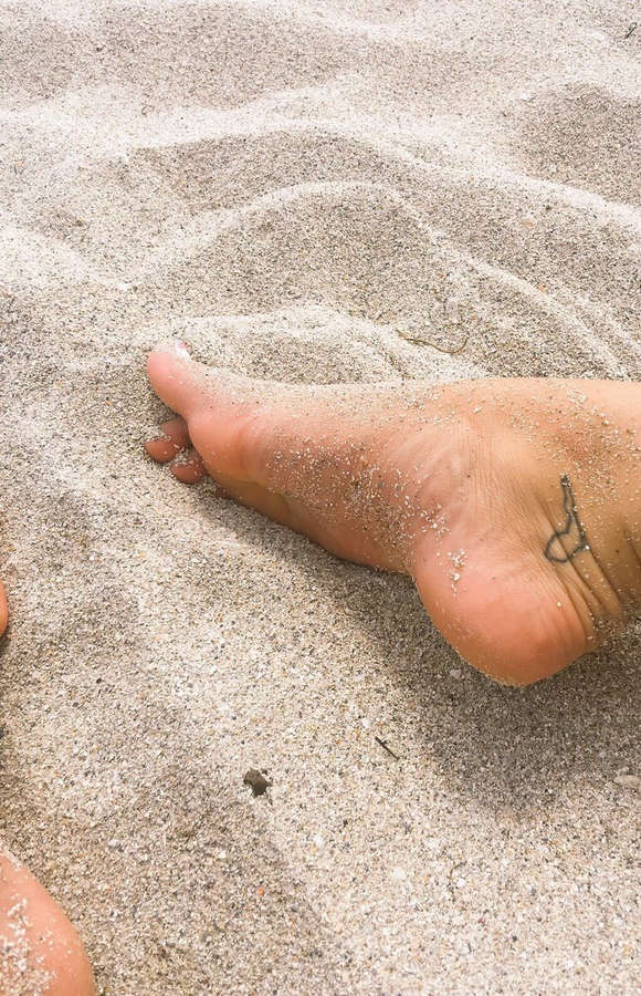 Keisha Grey Feet