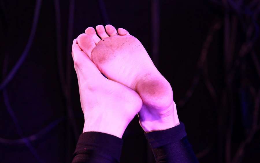 Jenny Hval Feet