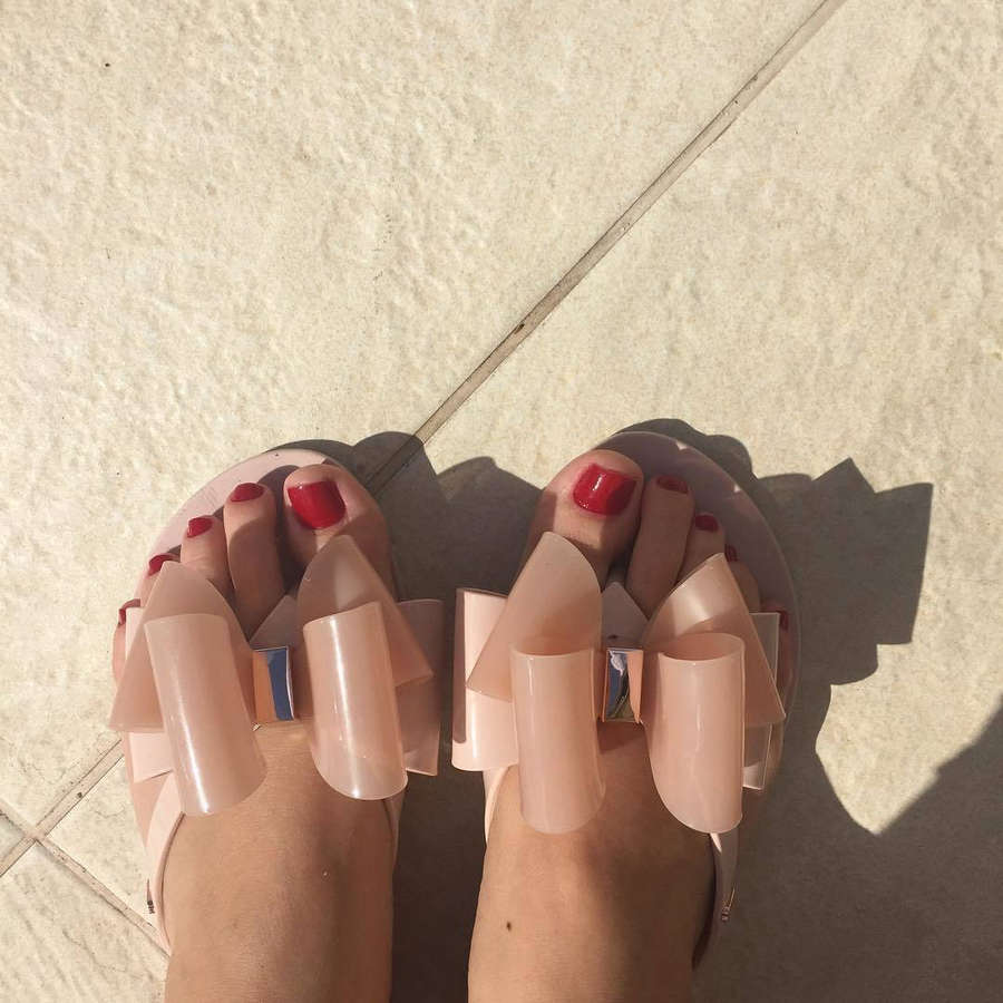 Daniela Aranguiz Feet