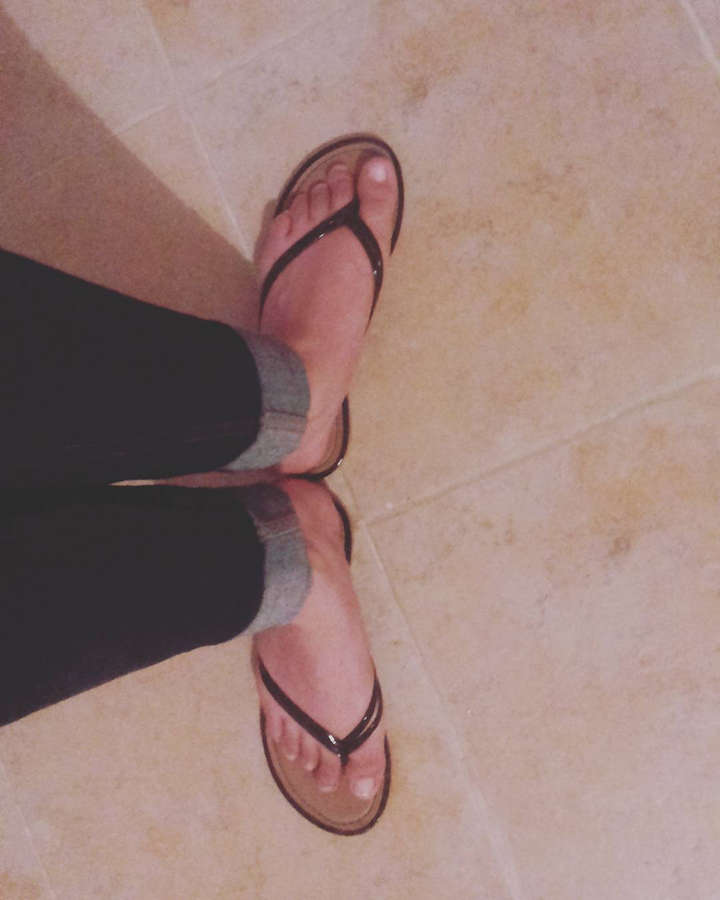 Rania El Khatib Feet