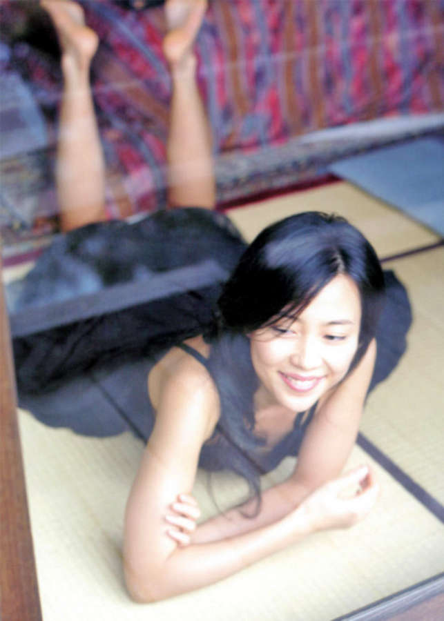 Yoshino Kimura Feet
