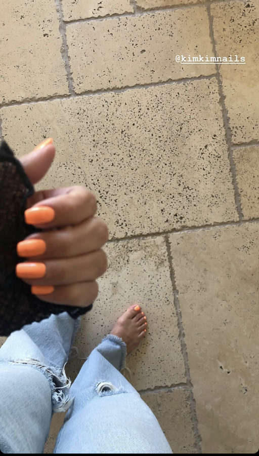Kourtney Kardashian Feet