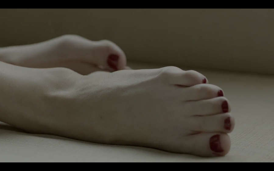 Jessica Stroup Feet
