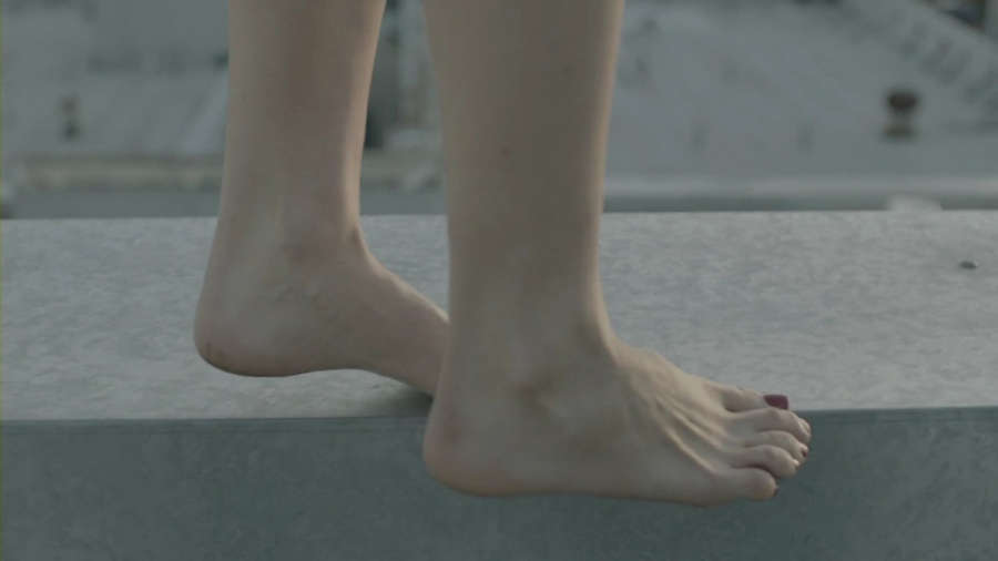 Jessica Stroup Feet