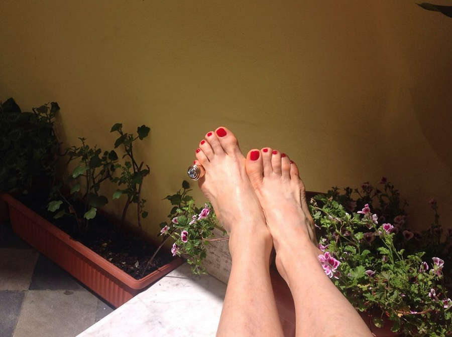 Marta Flavi Feet