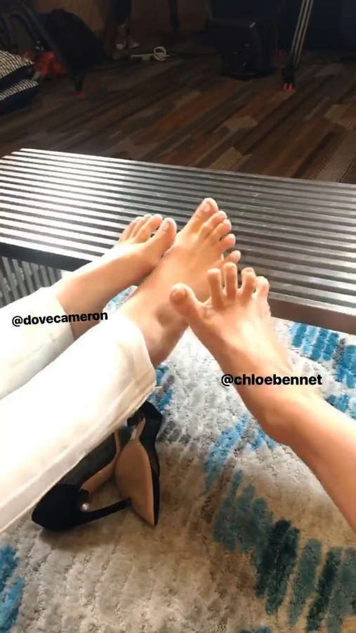 Chloe Bennet Feet
