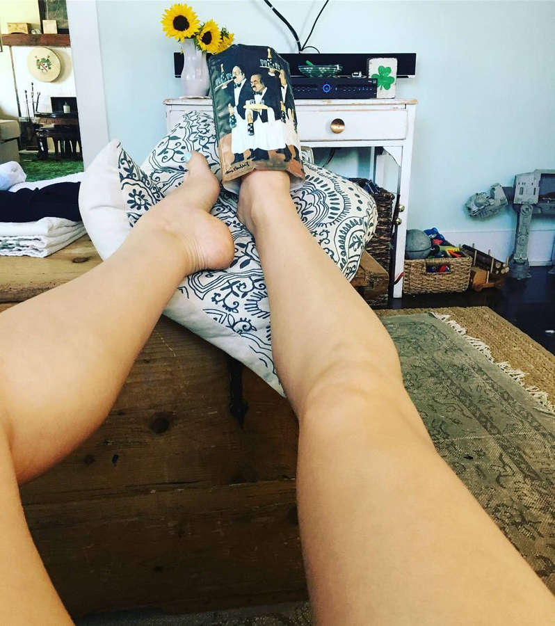 Leonora Pitts Feet