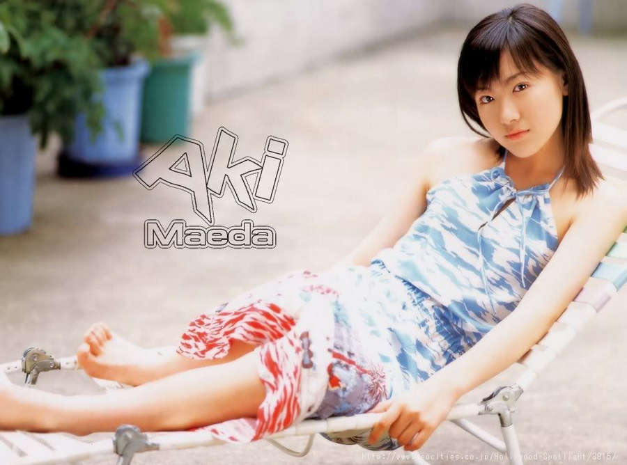 Aki Maeda Feet