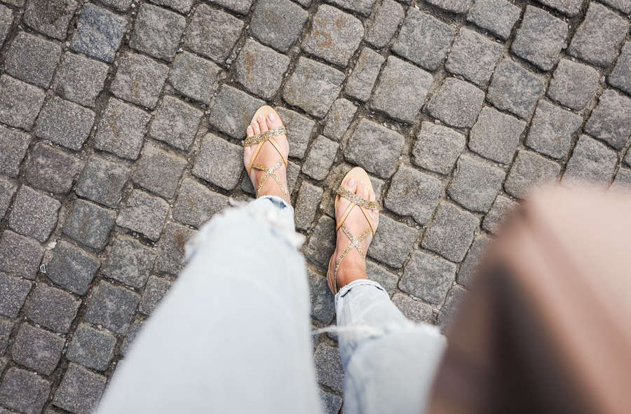 Kenza Zouiten Feet