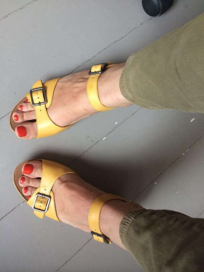 Amanda Lamb Feet