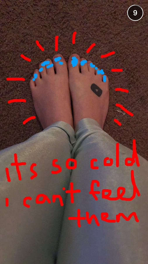 Emma Blackery Feet
