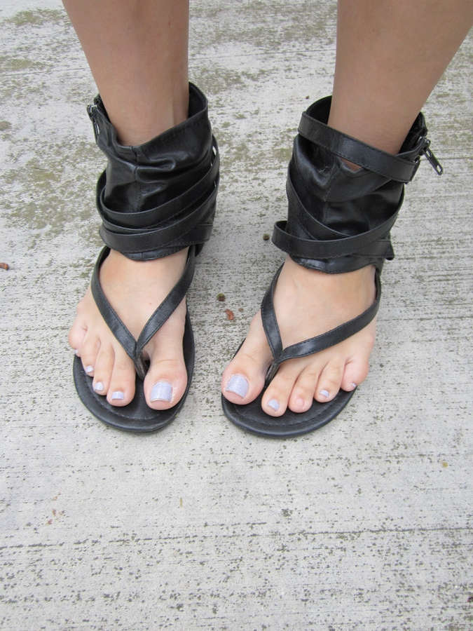 Dani Shapiro Feet