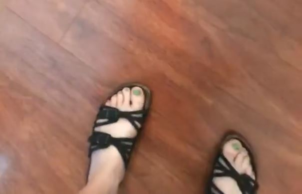 Hannah Telle Feet