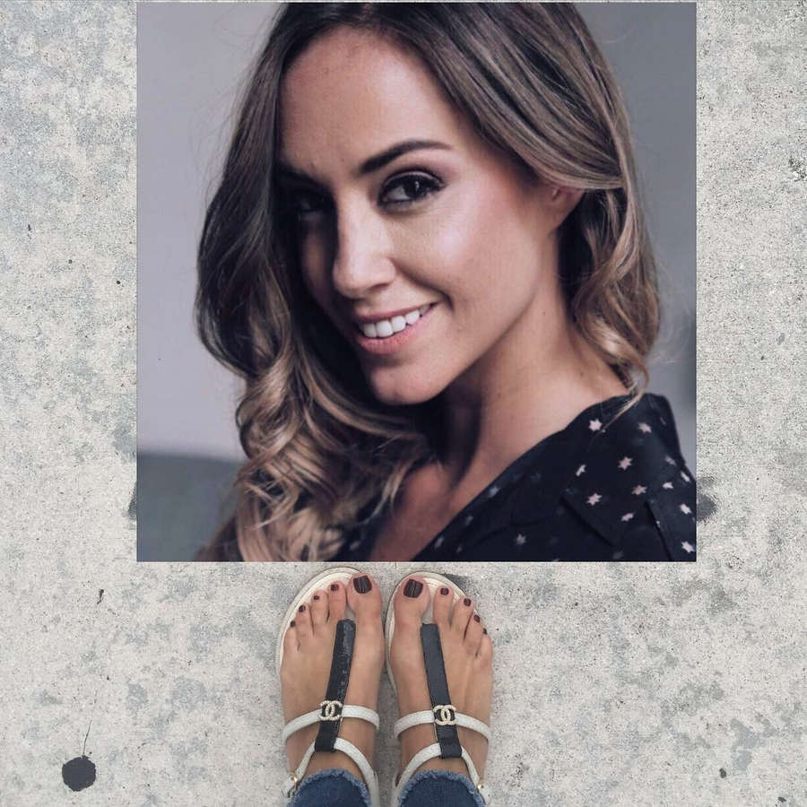 Olivia Peralta Feet
