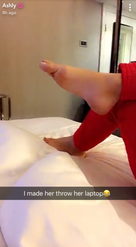 Tana Mongeau Feet