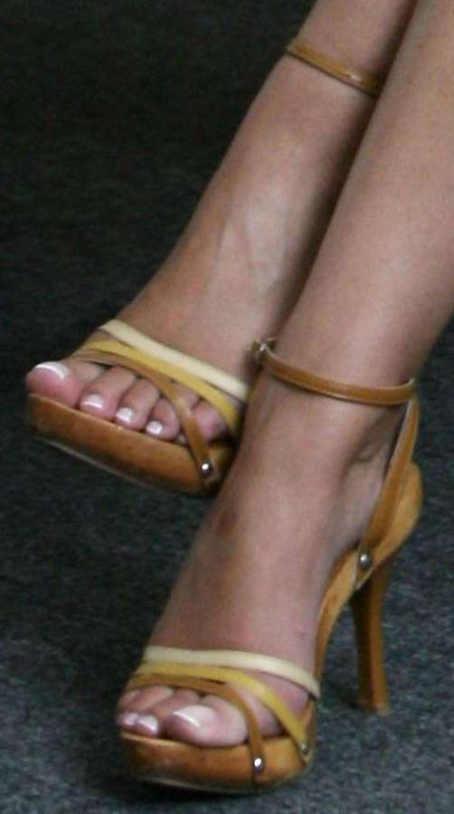 Joanna Brodzik Feet