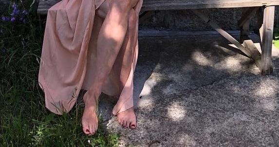 Emma Green Feet