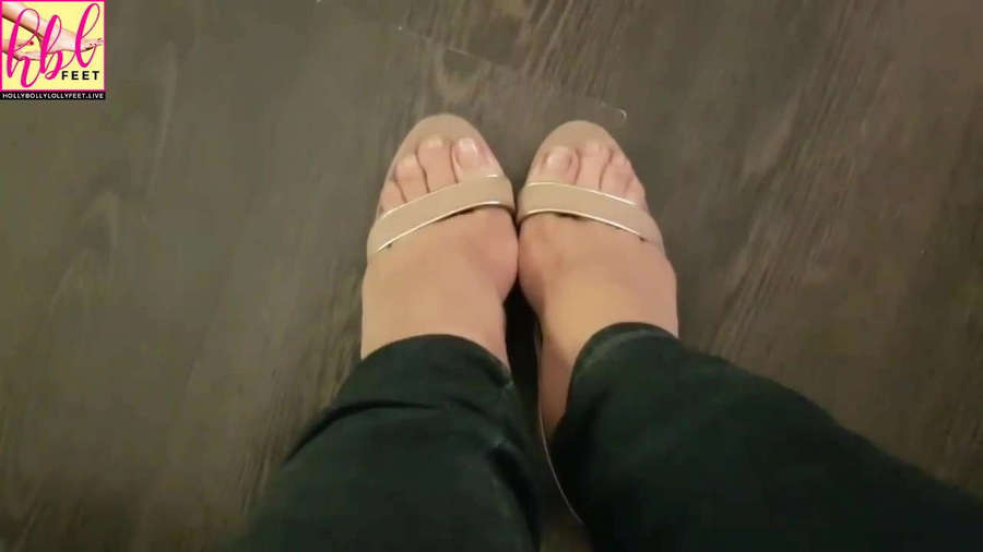 Noor Feet