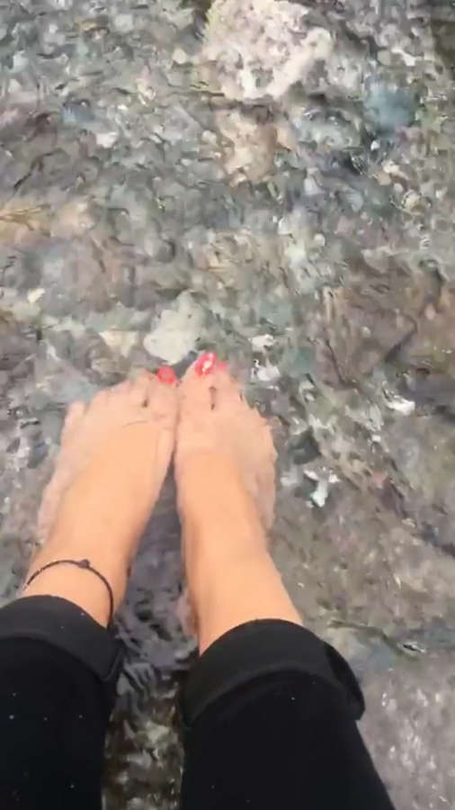 Mimi Chakraborty Feet