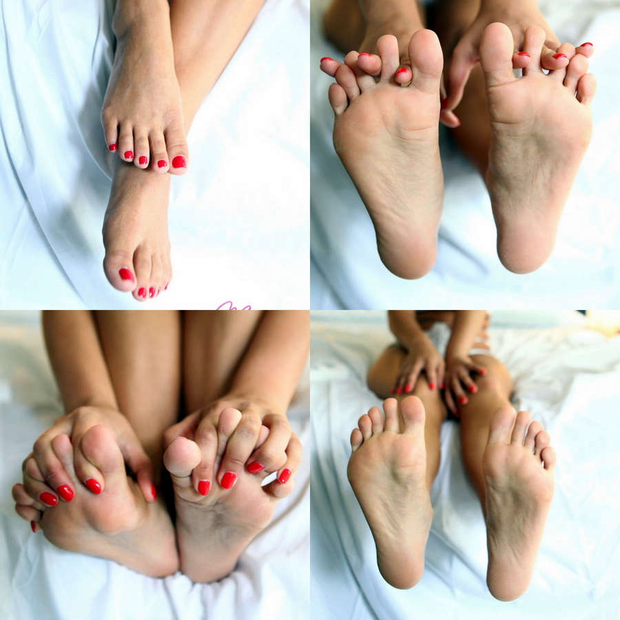 Eva Lovia Feet