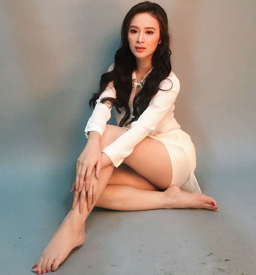 Angela Phuong Trinh Feet