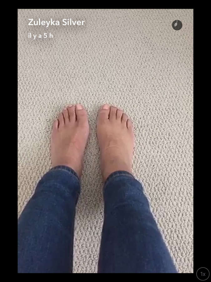 Zuleyka Silver Feet