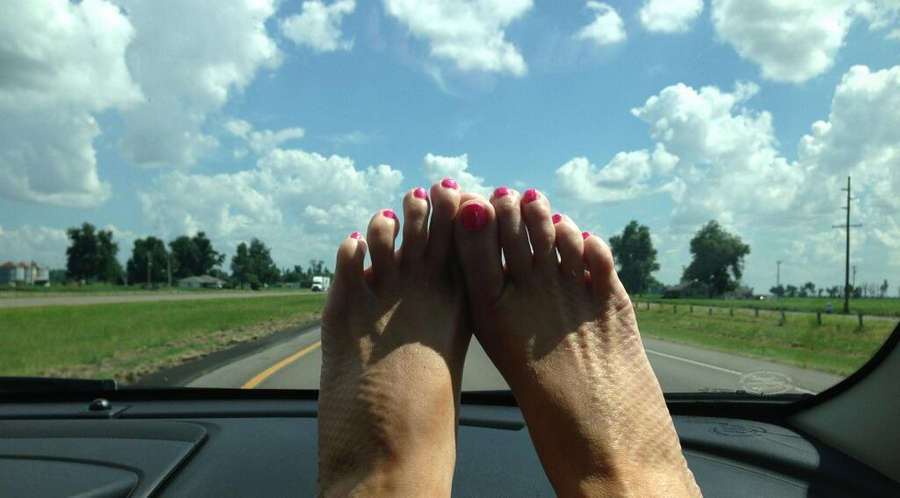 Deauxma Feet