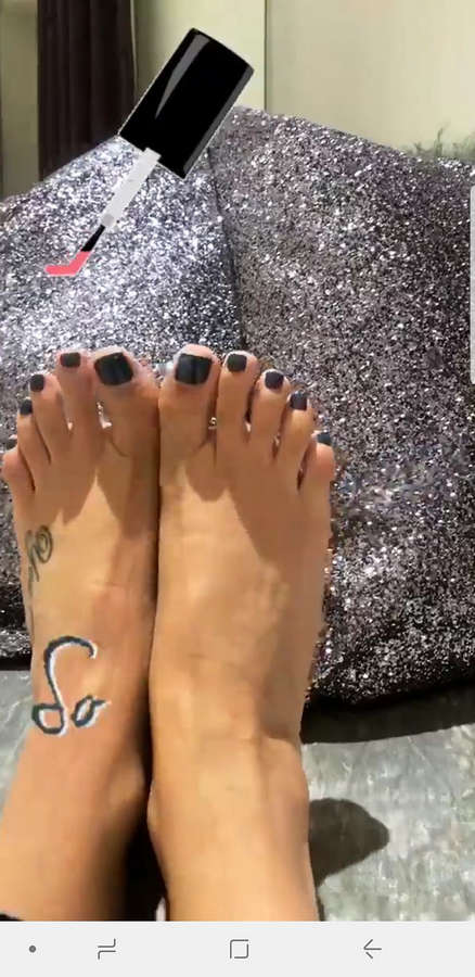 Stephanie Davis Feet