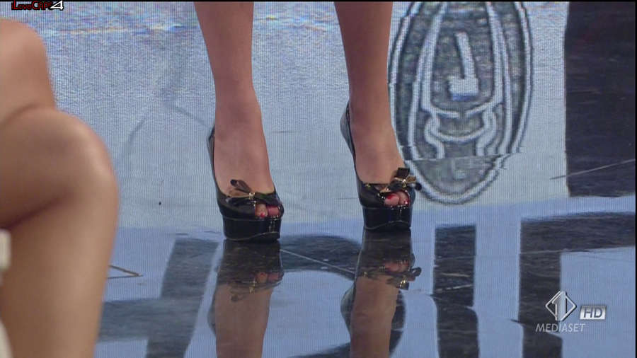 Emanuela Tittocchia Feet