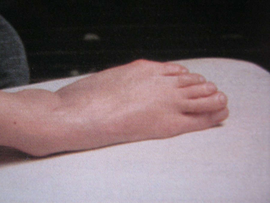 Milla Christie Feet