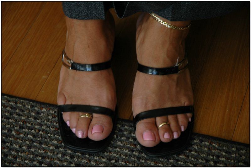 Mercedes Ashley Feet
