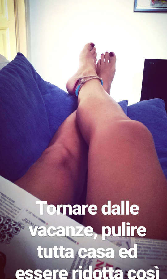 Veronica Gentili Feet