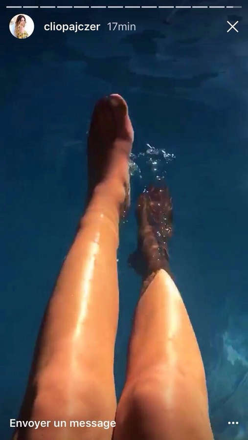 Clio Pajczer Feet