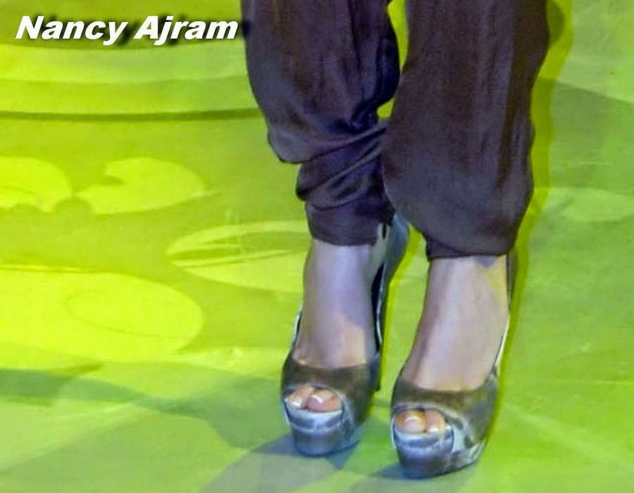 Nancy Ajram Feet
