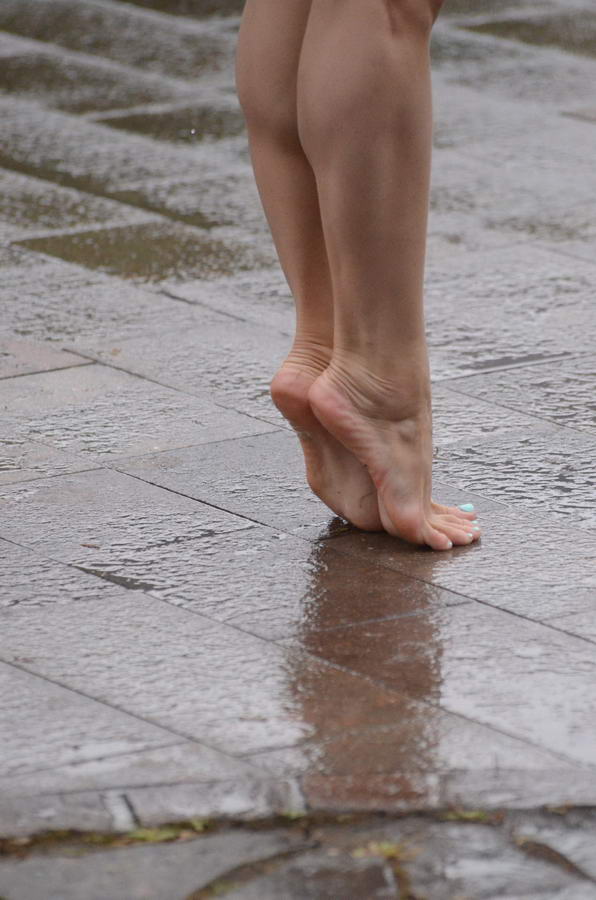 Loretta De Monet Feet