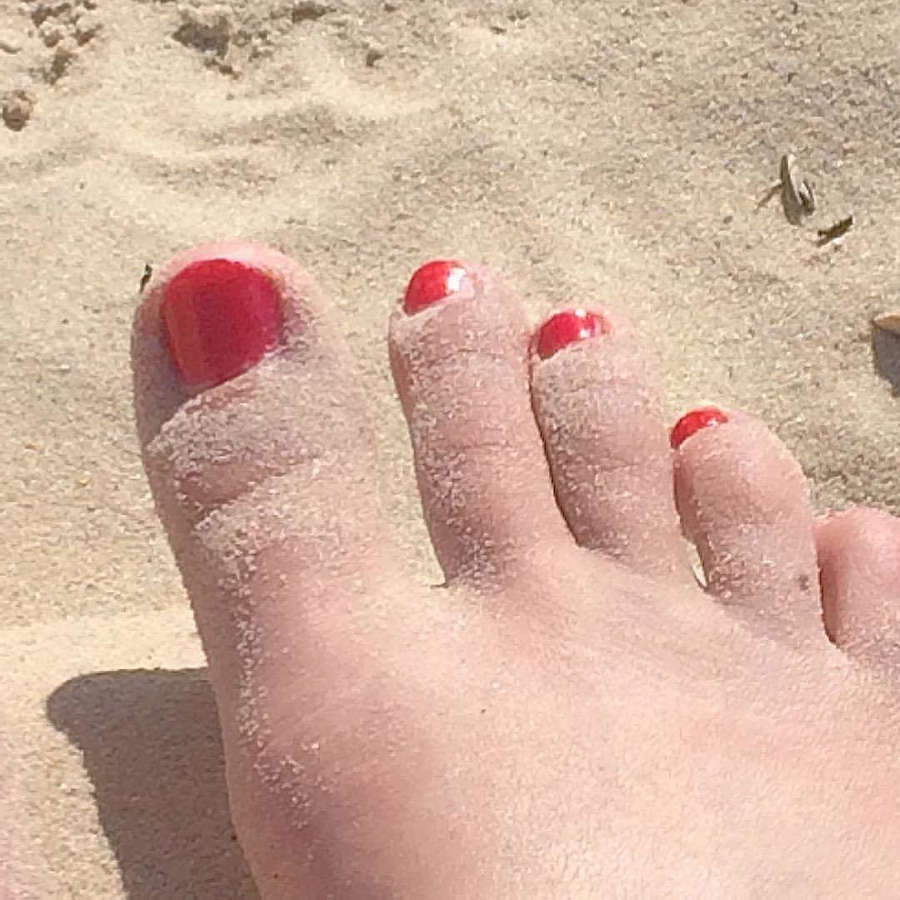 Olive Parker Feet