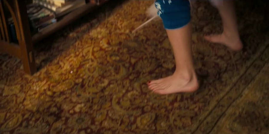 Britt Robertson Feet