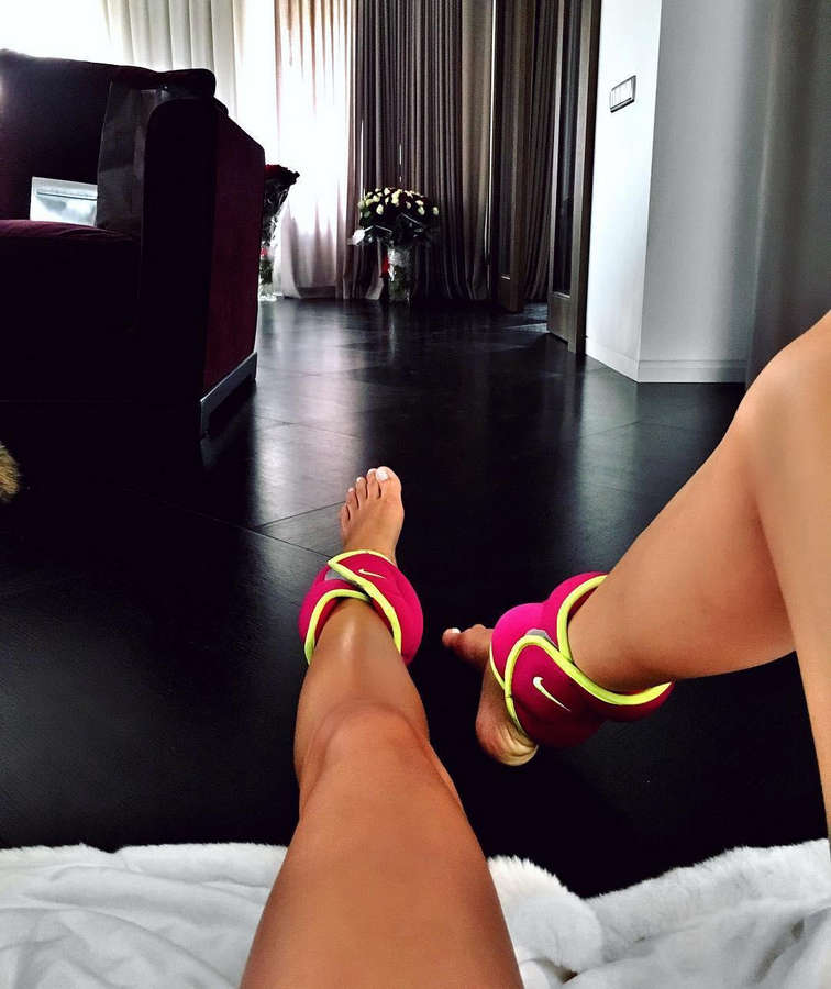 Sofia Nikitchuk Feet