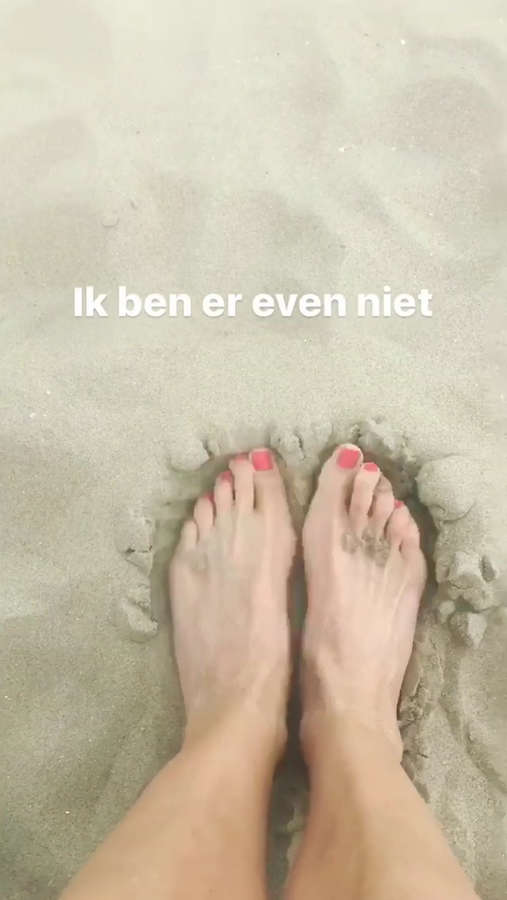 Tamara Brinkman Feet