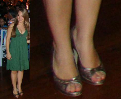 Carla Diaz Feet