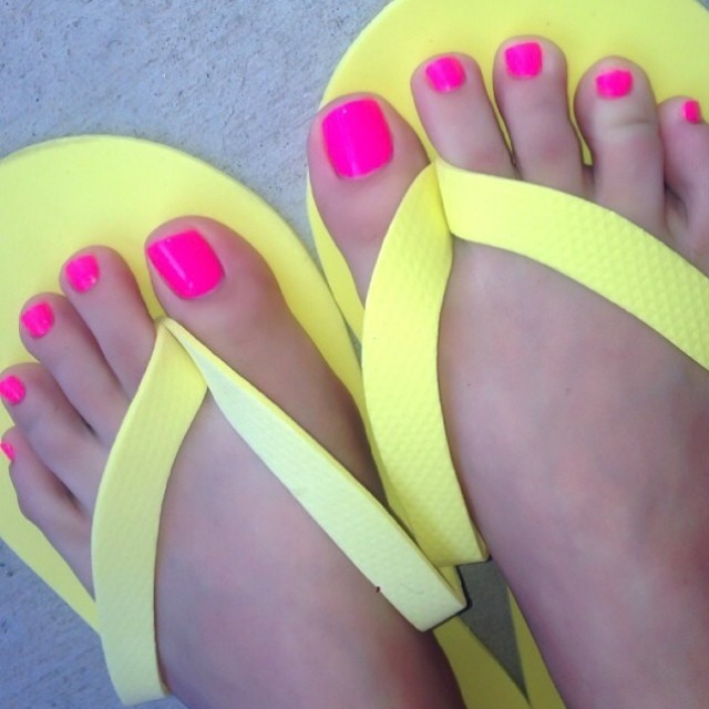 Paola Torres Feet