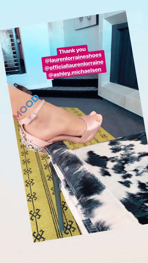 Amanda Salas Feet