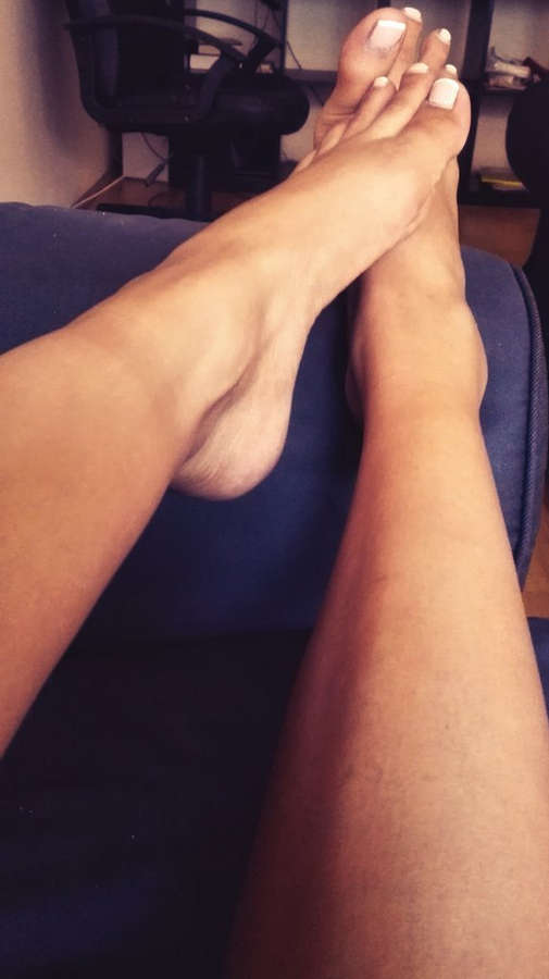 Coco De Mal Feet