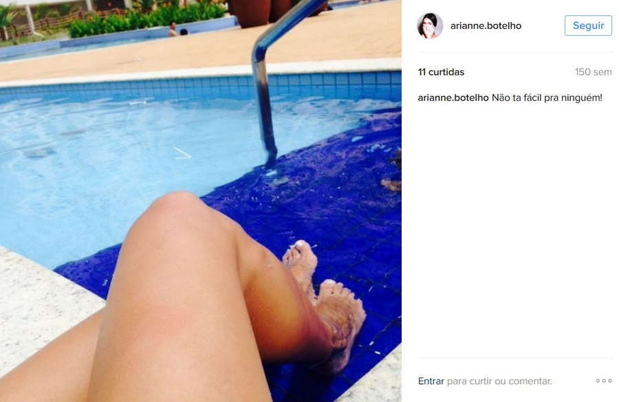 Arianne Botelho Feet